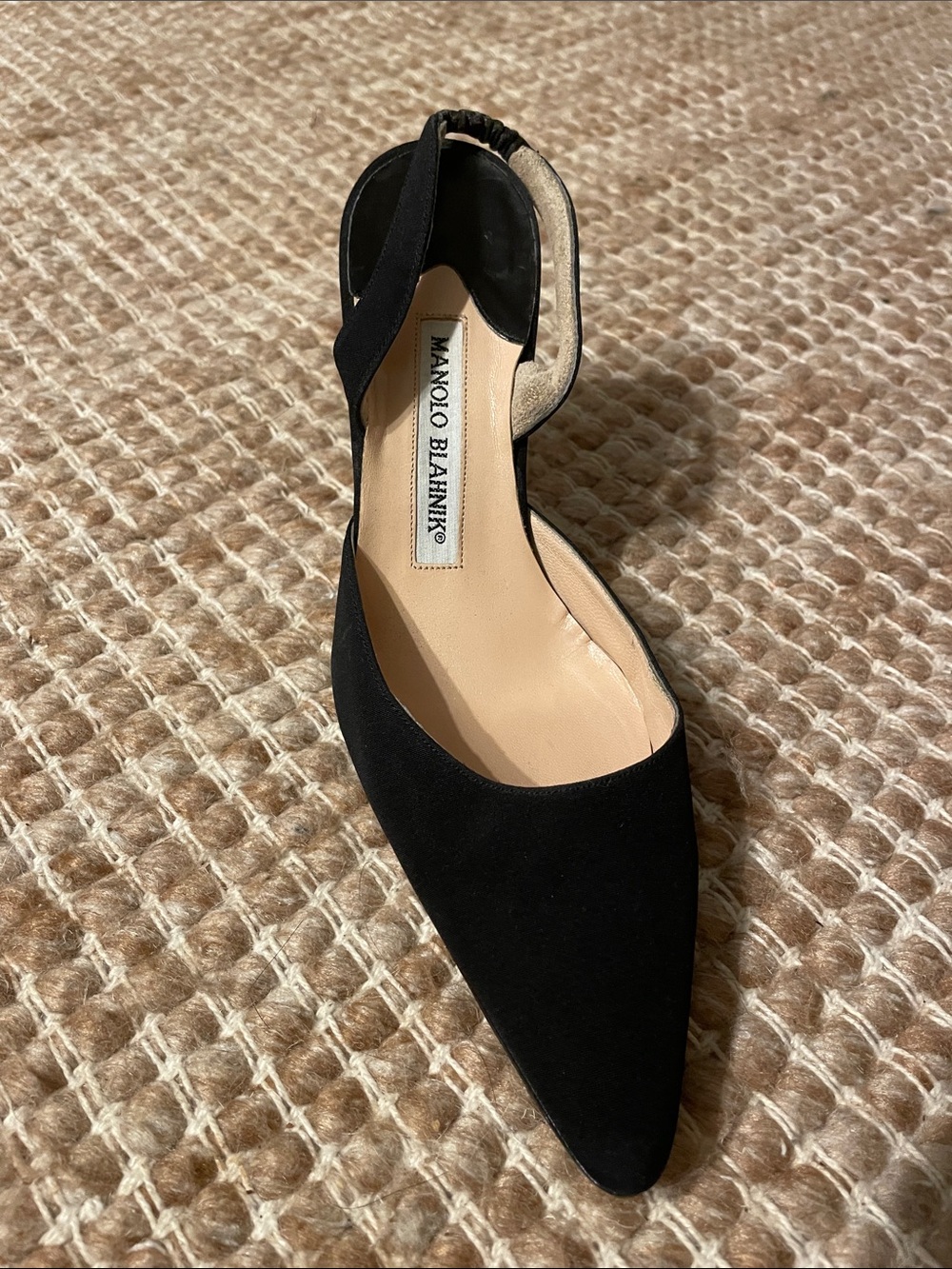 Manolo Blahnik Black Pointed Slingback Heels - Picture 3 of 6